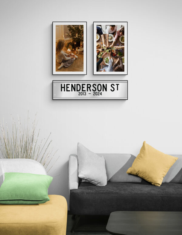 Dream Street Sign Double Year - Image 8