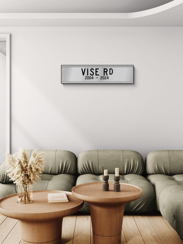 Dream Street Sign Double Year - Image 4