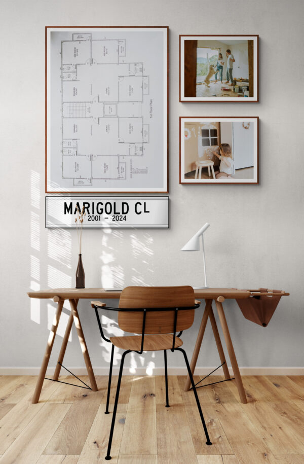 Dream Street Sign Double Year - Image 9